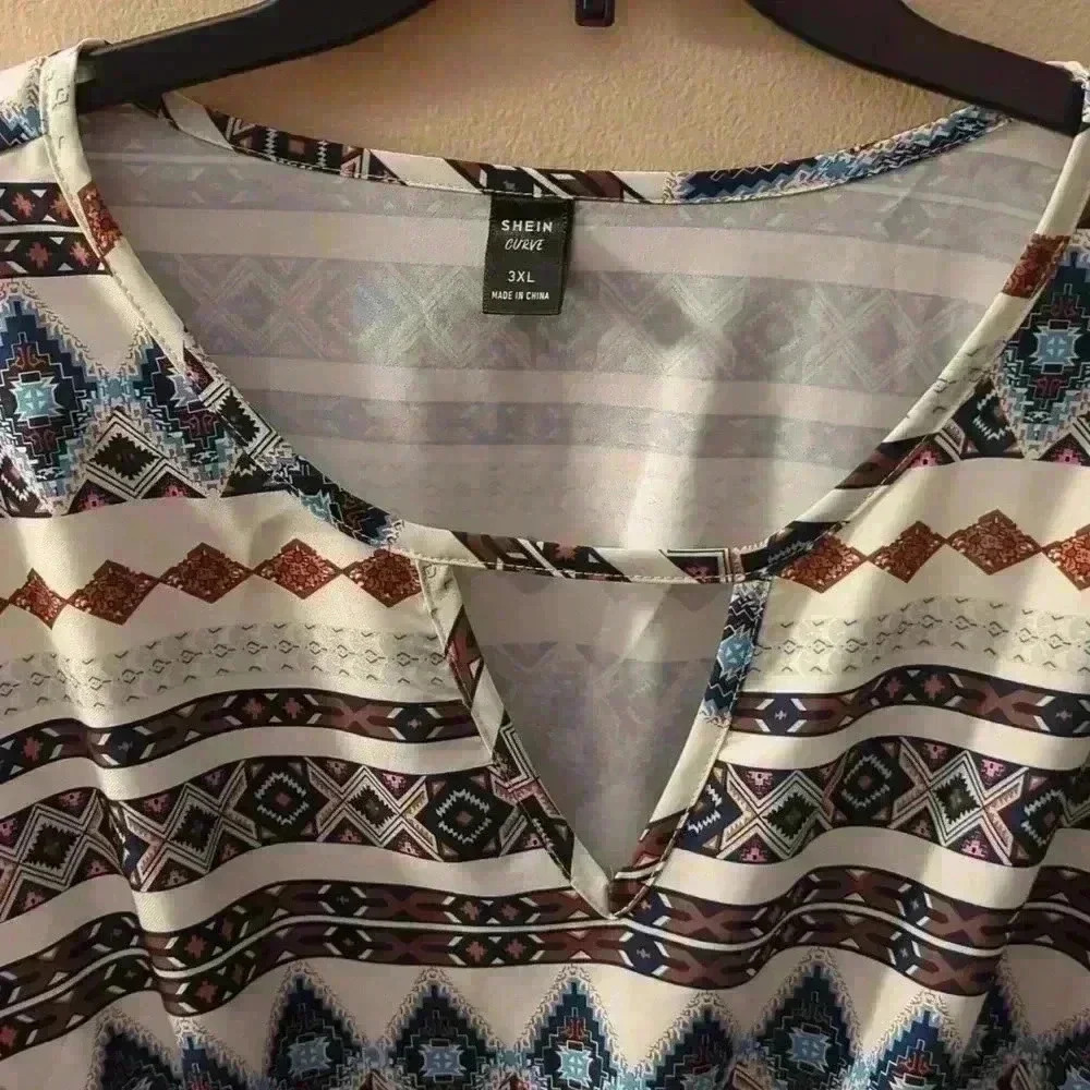 Shein curve dress, size 3XL, multi color design - Picture 2 of 4